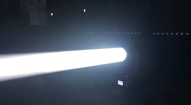 酒店宴會廳常用舞臺燈光設(shè)備-電腦搖頭光束燈的選擇